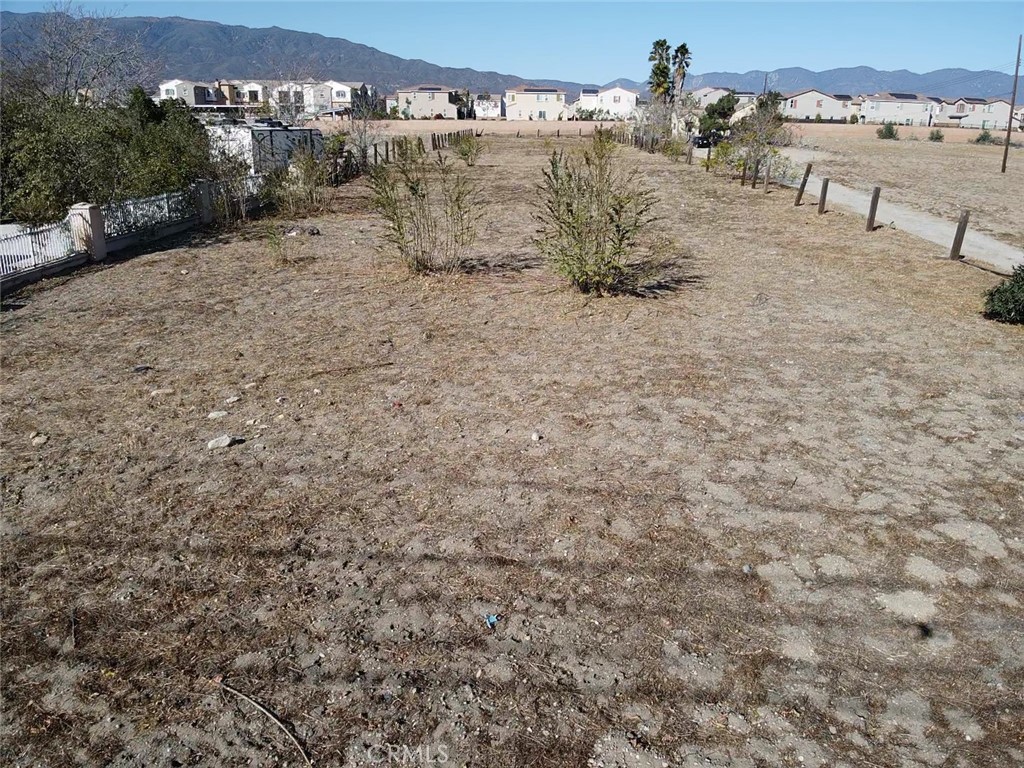 16198 Baseline Avenue Property Photo 4