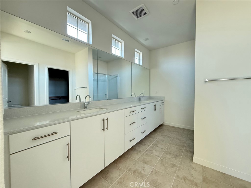 15943 Blue Cooper Way Property Photo 9