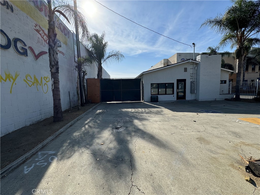 1420 W Holt Avenue Property Photo 7
