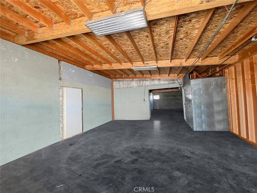 1132 W 1st Street Property Photo 3