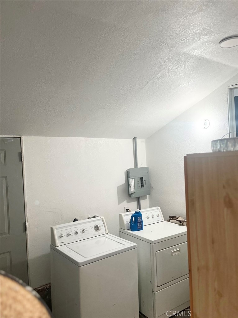 2907 Lincoln Drive Property Photo 12