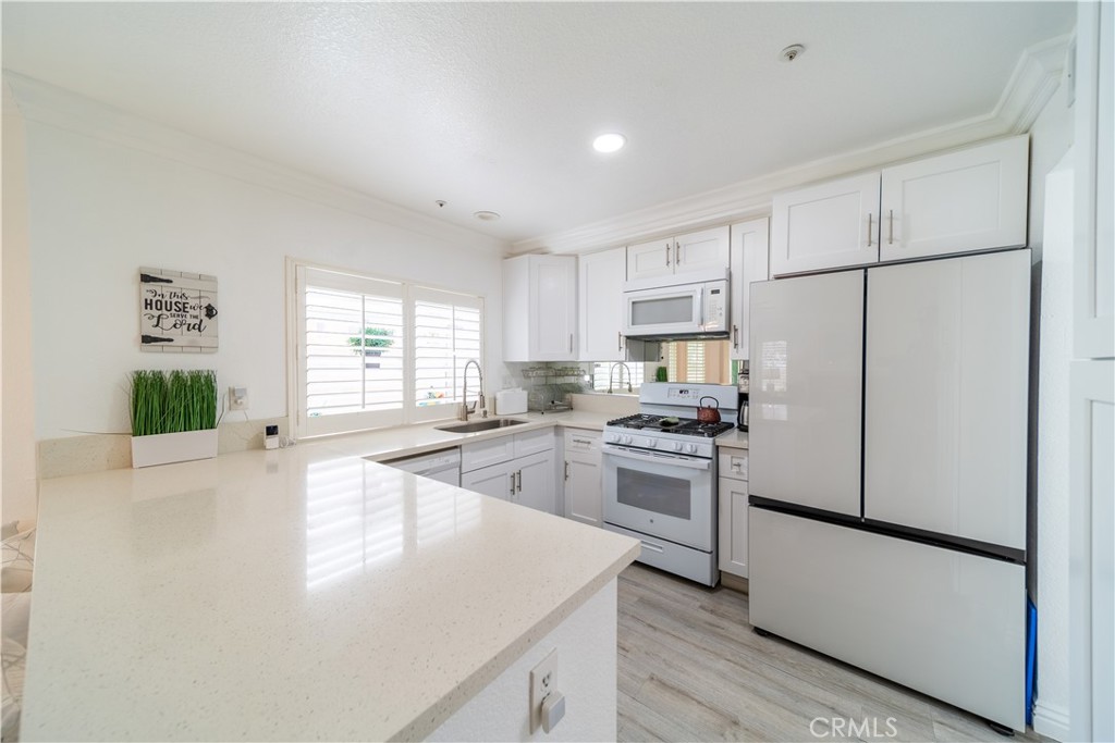 2309 W Via Bello Drive Property Photo 8