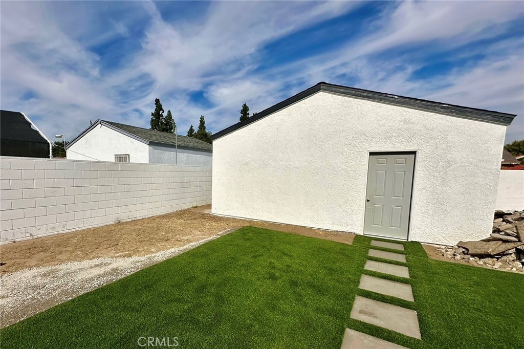 2112 W Mill Street Property Photo 26