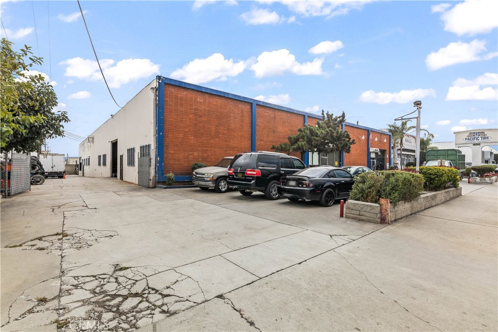 400 W Alondra Boulevard Property Photo 21