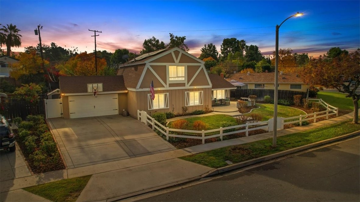 1016 Dracena Court Property Photo 1