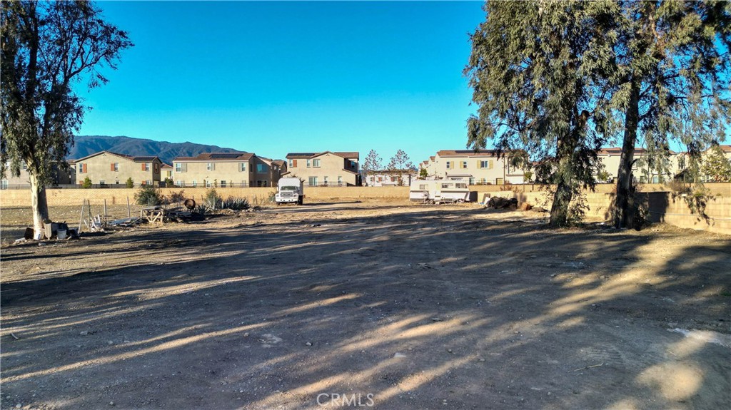 16252 Baseline Avenue Property Photo 8
