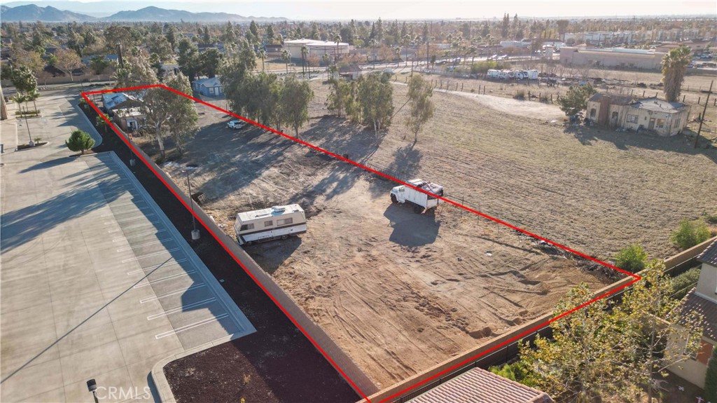 16252 Baseline Avenue Property Photo 10