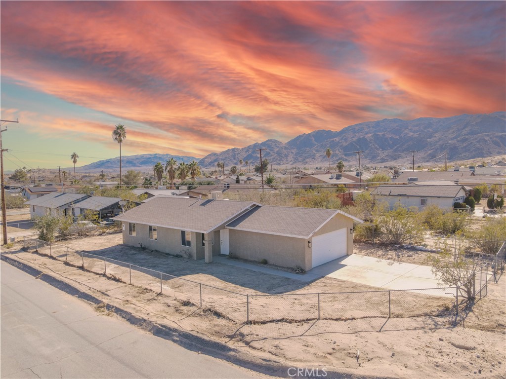 6213 Baileya Avenue Property Photo