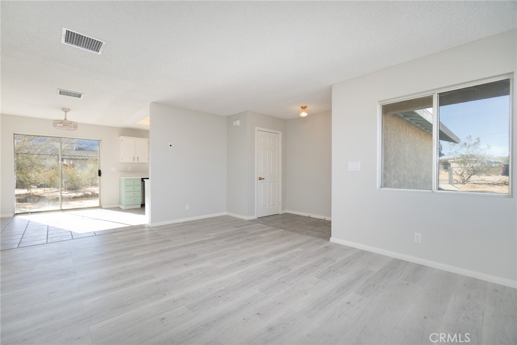 6213 Baileya Avenue Property Photo 6