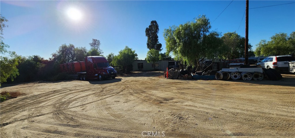 21320 Box Springs Road Property Photo 2
