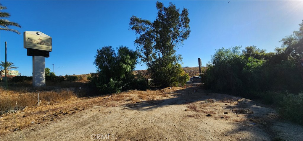 21320 Box Springs Road Property Photo 5