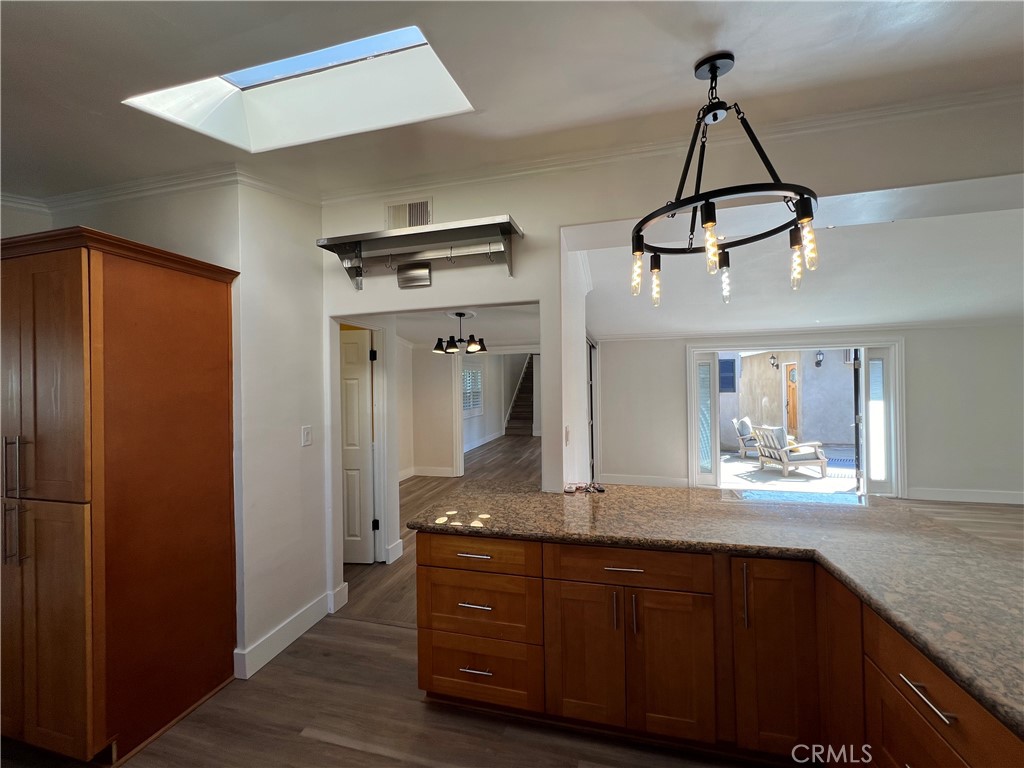 16602 Kingside Drive E Property Photo 8