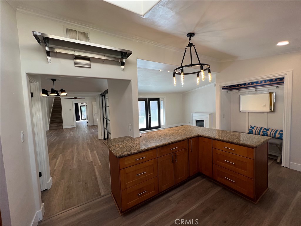 16602 Kingside Drive E Property Photo 12