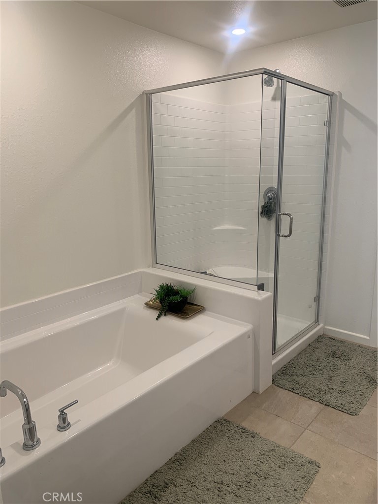 985 W Clover Avenue Property Photo 9