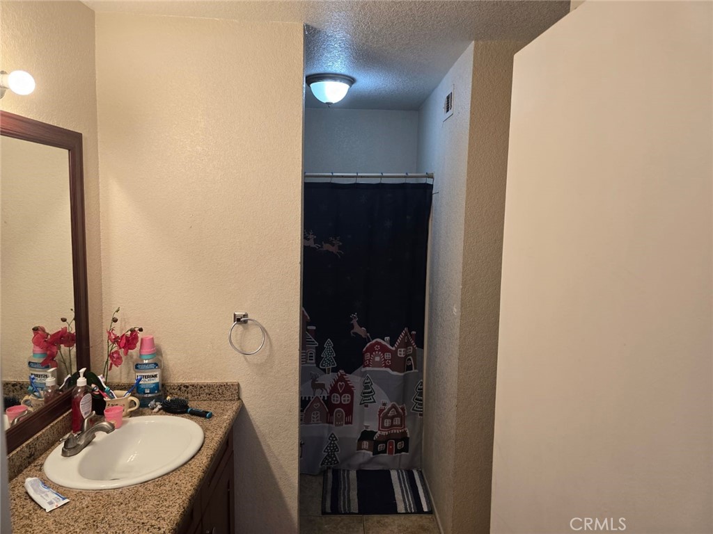 153 E Jackson Street Property Photo 7