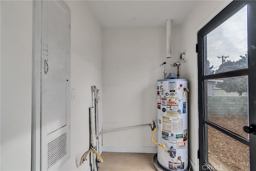 871 W 29th Street Property Photo 10