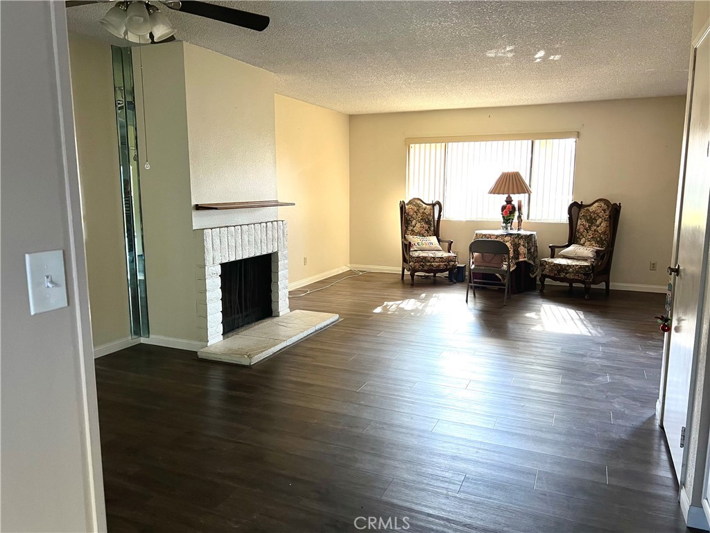 2061 W Redlands Boulevard 21c Property Photo 3