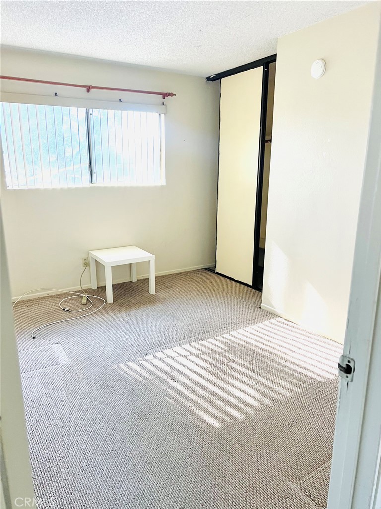 2061 W Redlands Boulevard 21c Property Photo 11