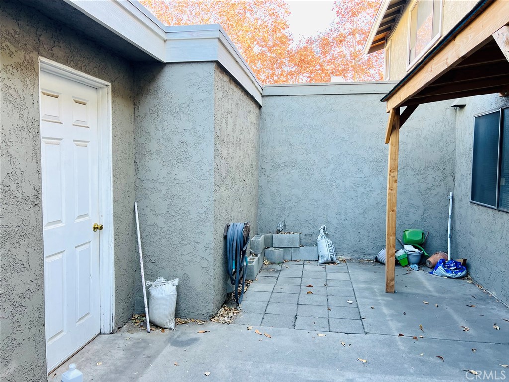 2061 W Redlands Boulevard 21c Property Photo 15