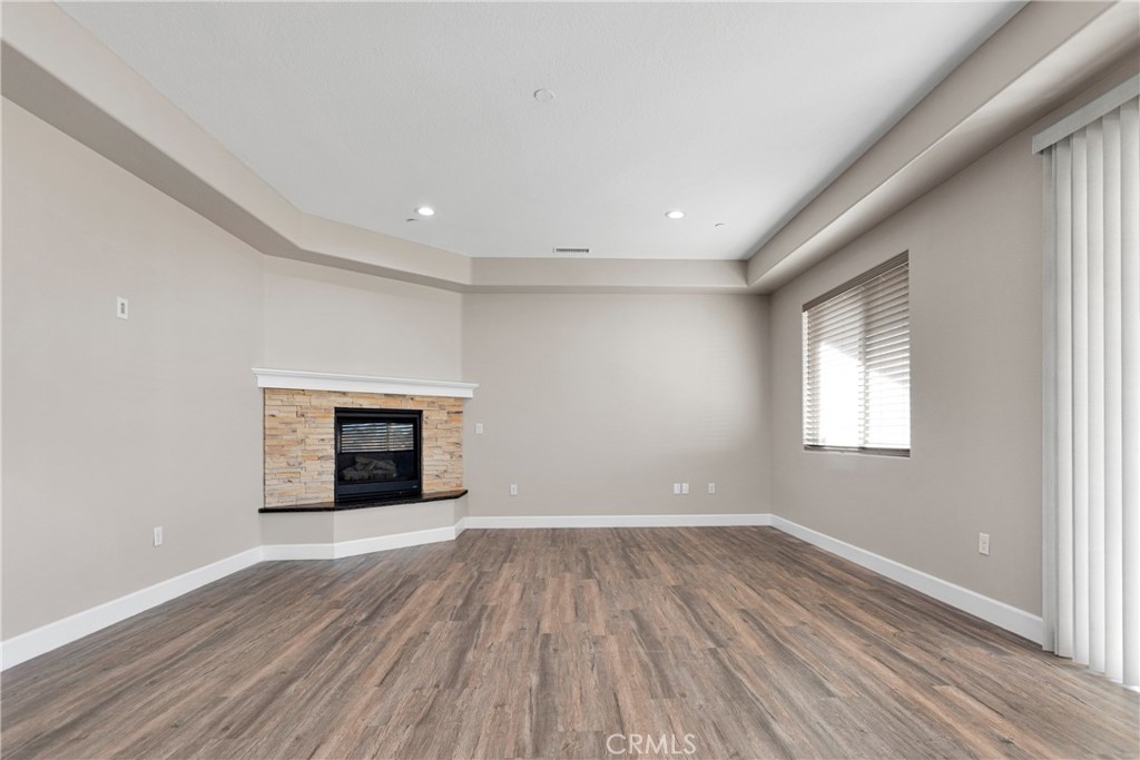 16233 Lime Street Property Photo 6