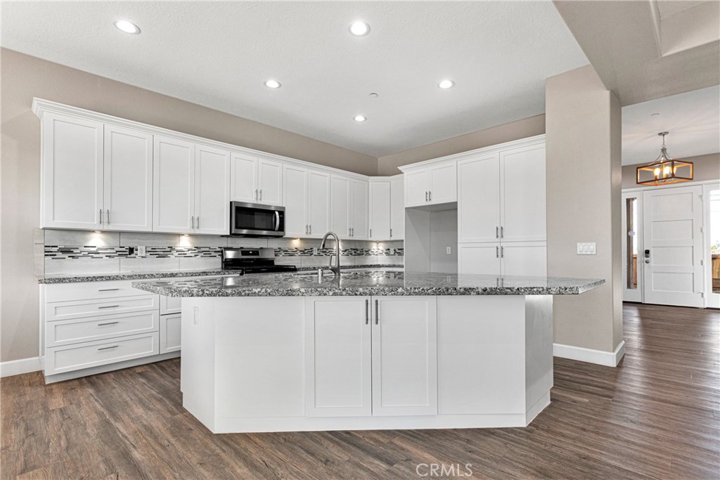 16233 Lime Street Property Photo 10