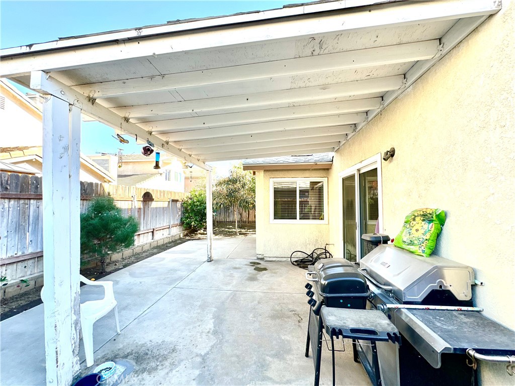 1915 W Quartermaster Street Property Photo 14