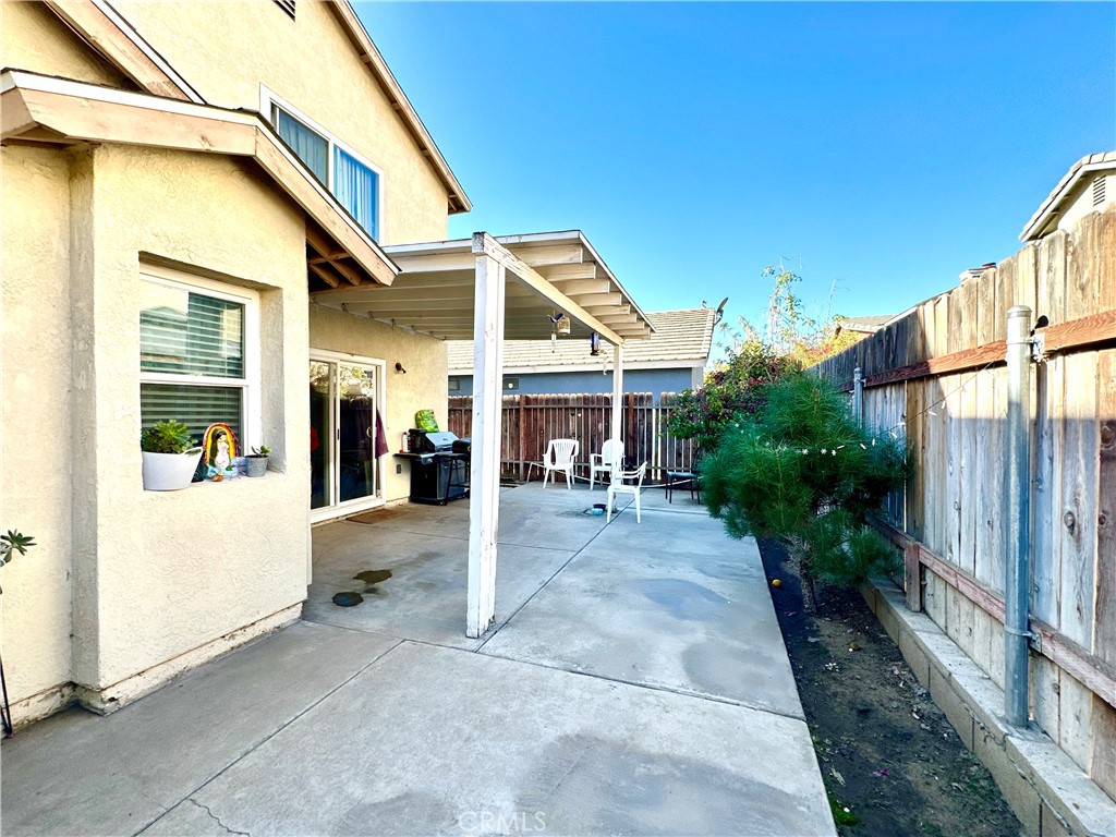 1915 W Quartermaster Street Property Photo 15