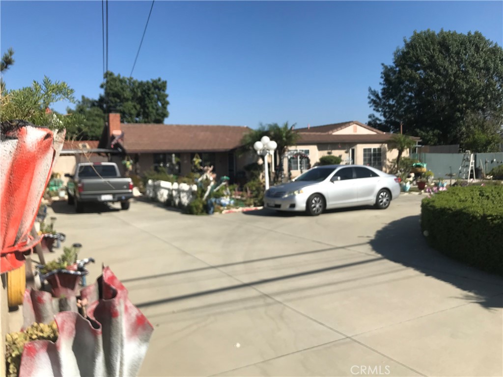 1849 S San Antonio Avenue Property Photo 4