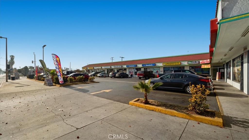 1285 S Garey Property Photo 6