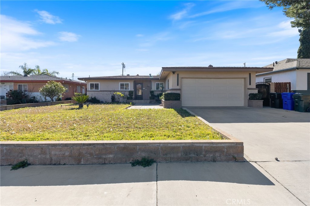 17349 Barbee Street Property Photo 2
