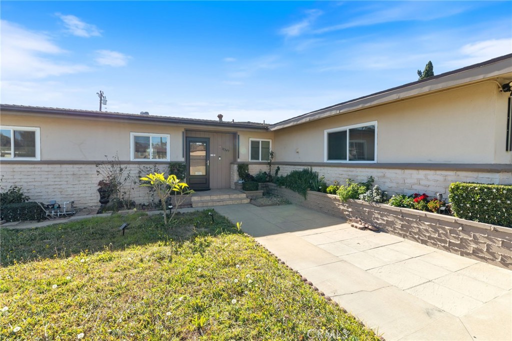 17349 Barbee Street Property Photo 3
