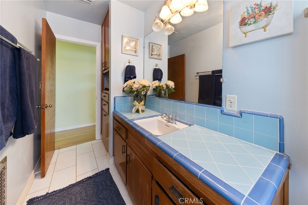17349 Barbee Street Property Photo 24
