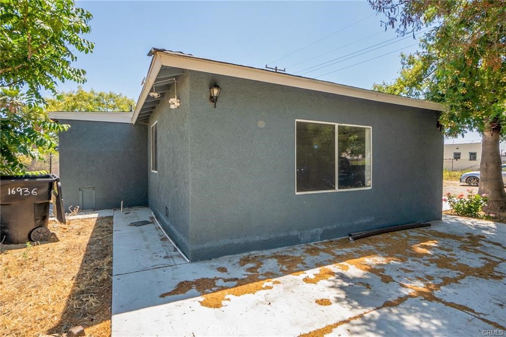 16936 Baseline Avenue Property Photo 1