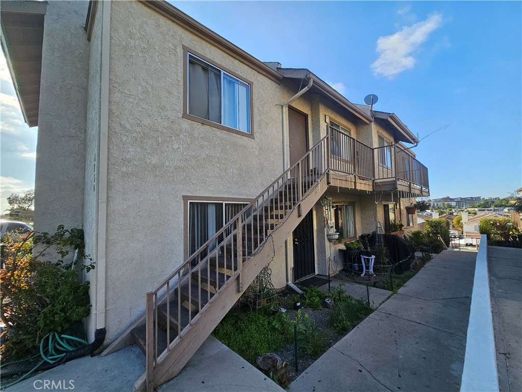 4750 Cereza Street Property Photo 2
