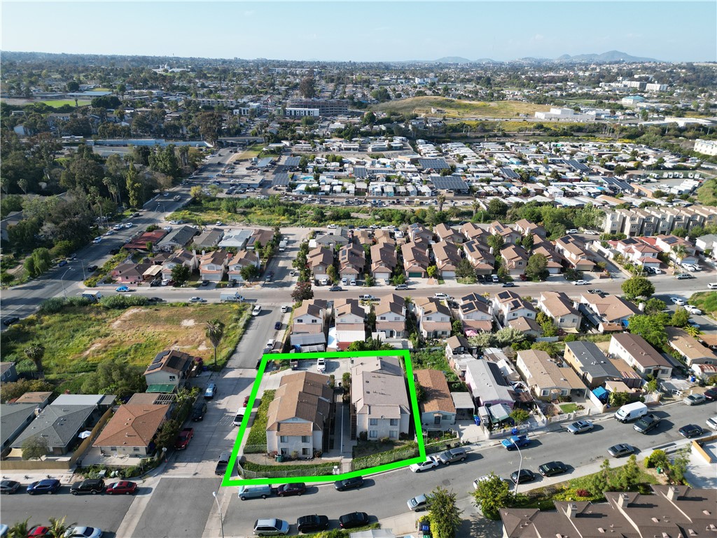 4750 Cereza Street Property Photo 4