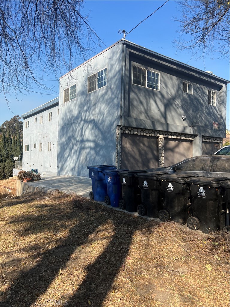 3753 Harriman Avenue Property Photo 8