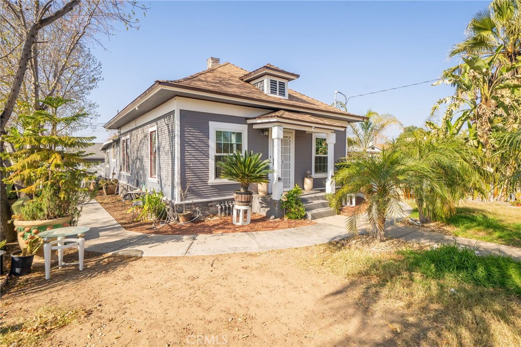 1207 6th Street Property Photo 3