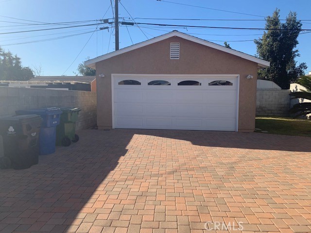 6303 Eileen Street Property Photo 5