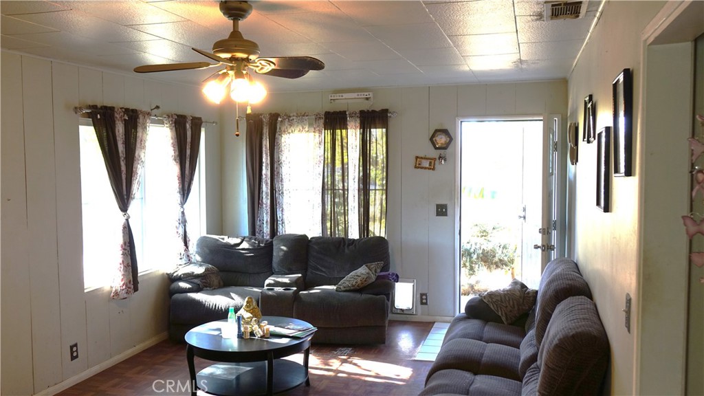 642 N Santa Fe Street Property Photo 10