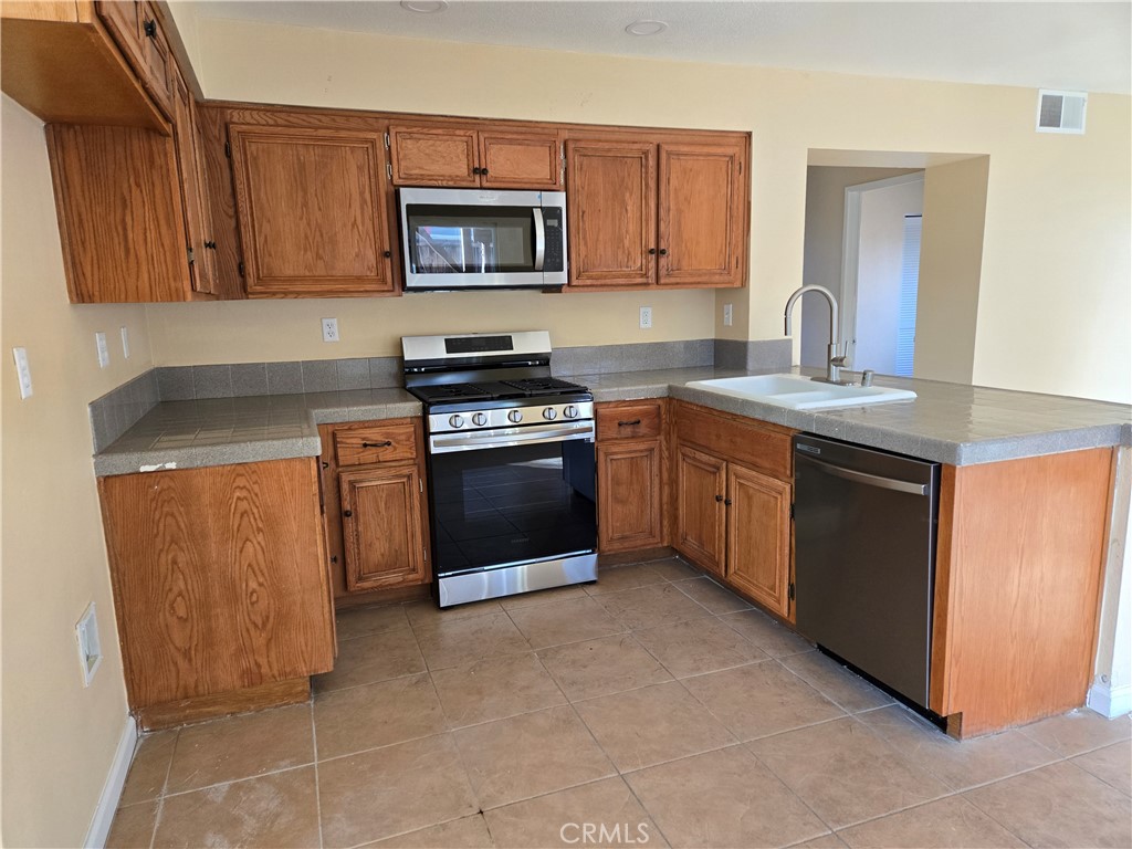 14533 Stallion Trails Property Photo 2
