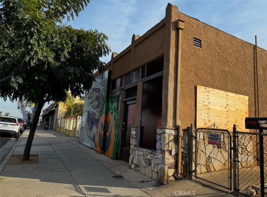 3842 3846 E Cesar E Chavez Avenue Property Photo 2