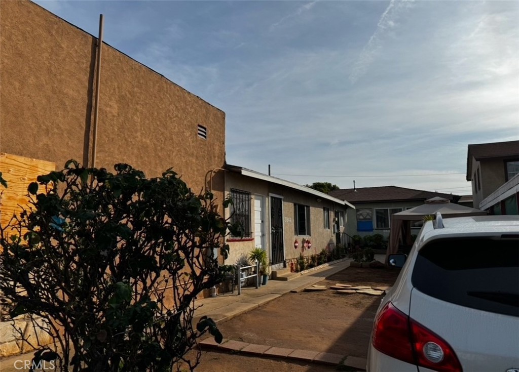 3842 3846 E Cesar E Chavez Avenue Property Photo 3