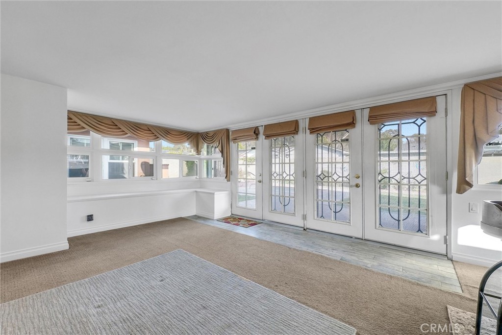 3075 Pepper Tree Lane Property Photo 16