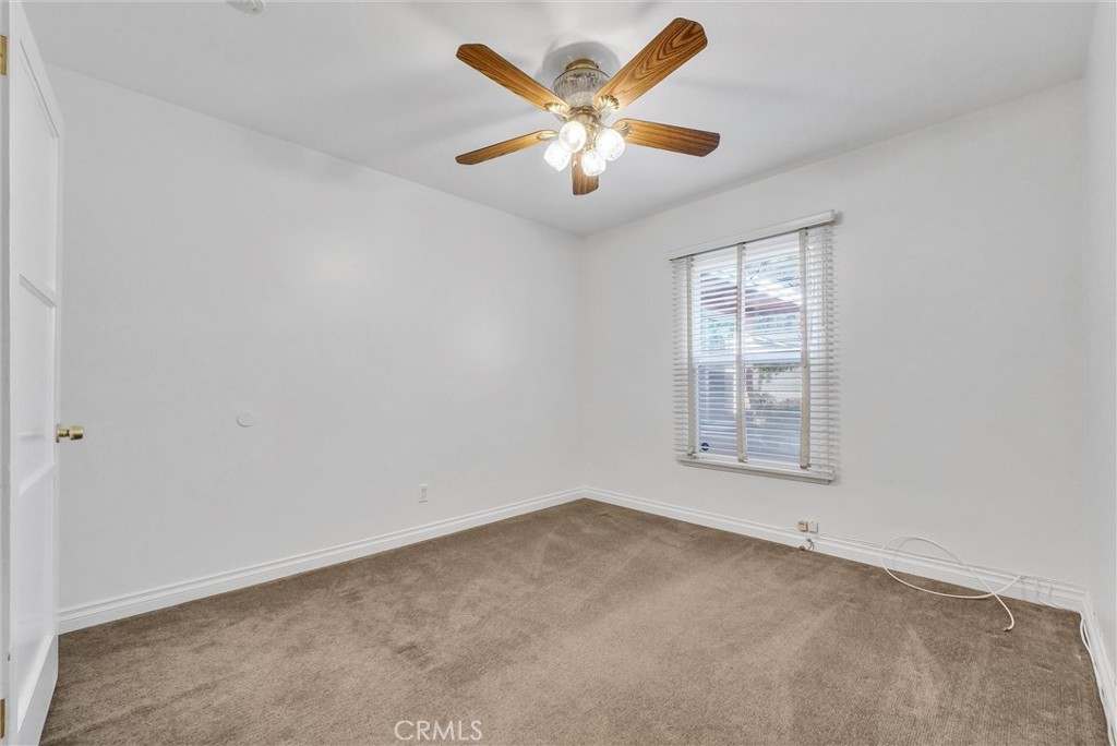 3075 Pepper Tree Lane Property Photo 19