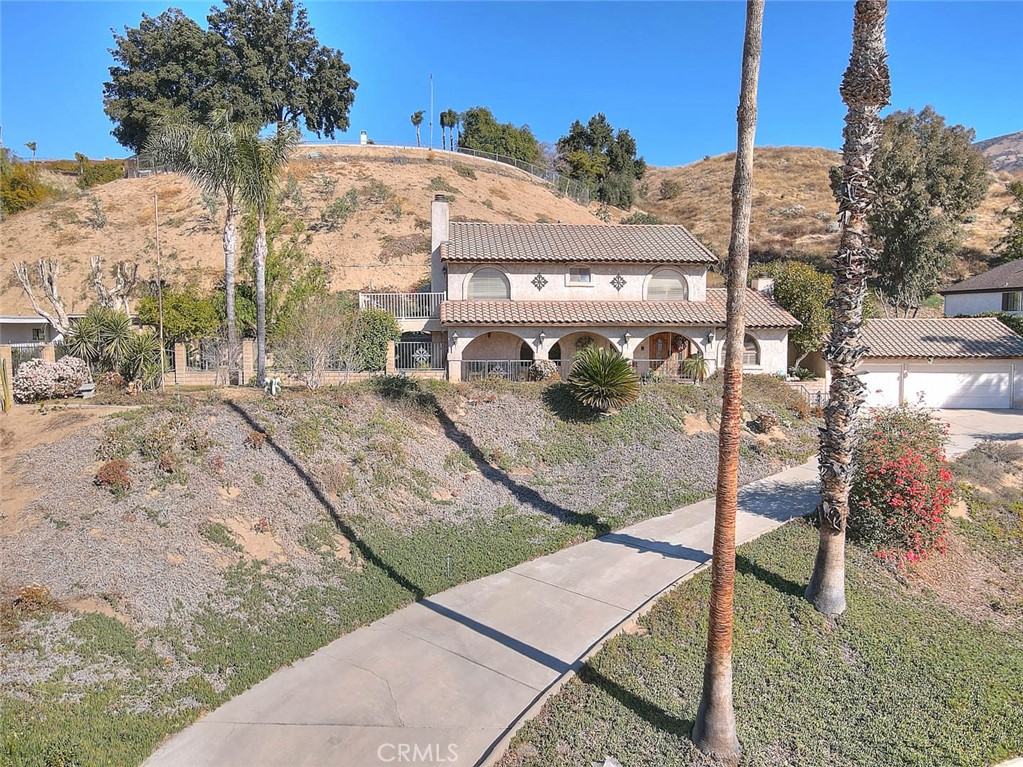 2404 Willow Drive Property Photo