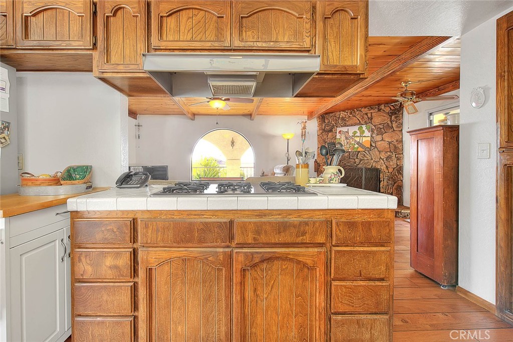 2404 Willow Drive Property Photo 24