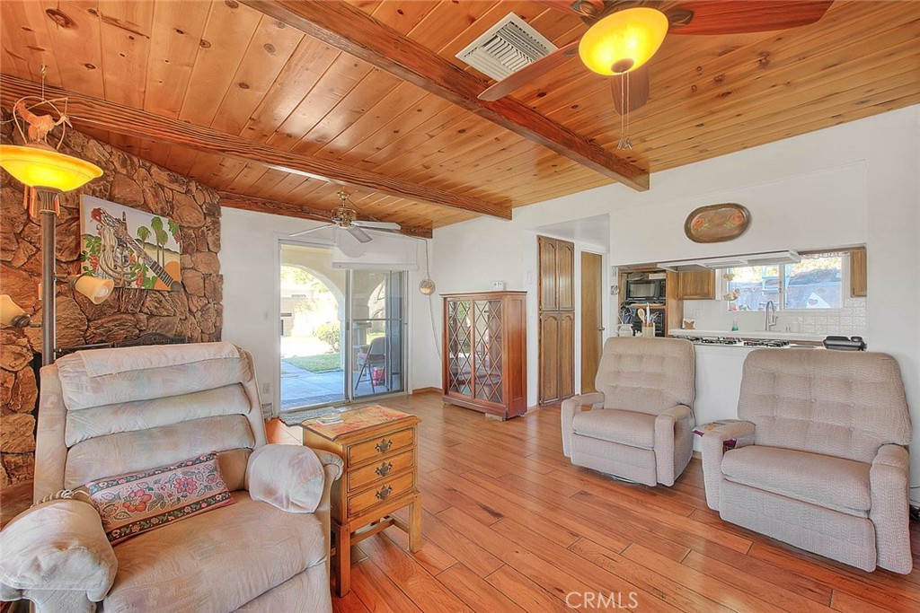 2404 Willow Drive Property Photo 33