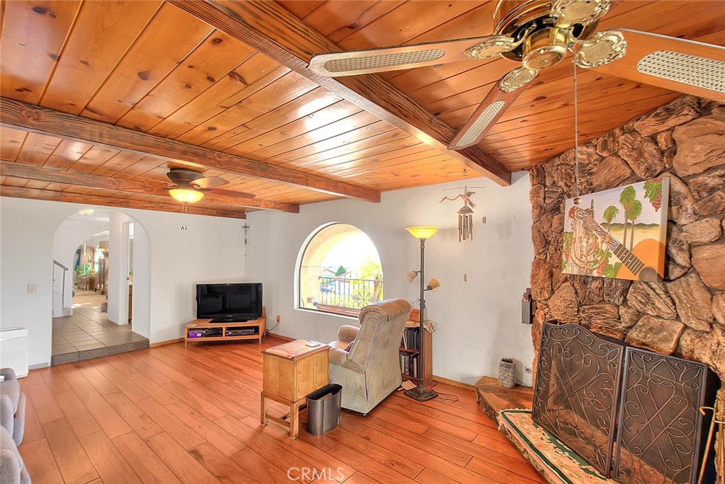 2404 Willow Drive Property Photo 35