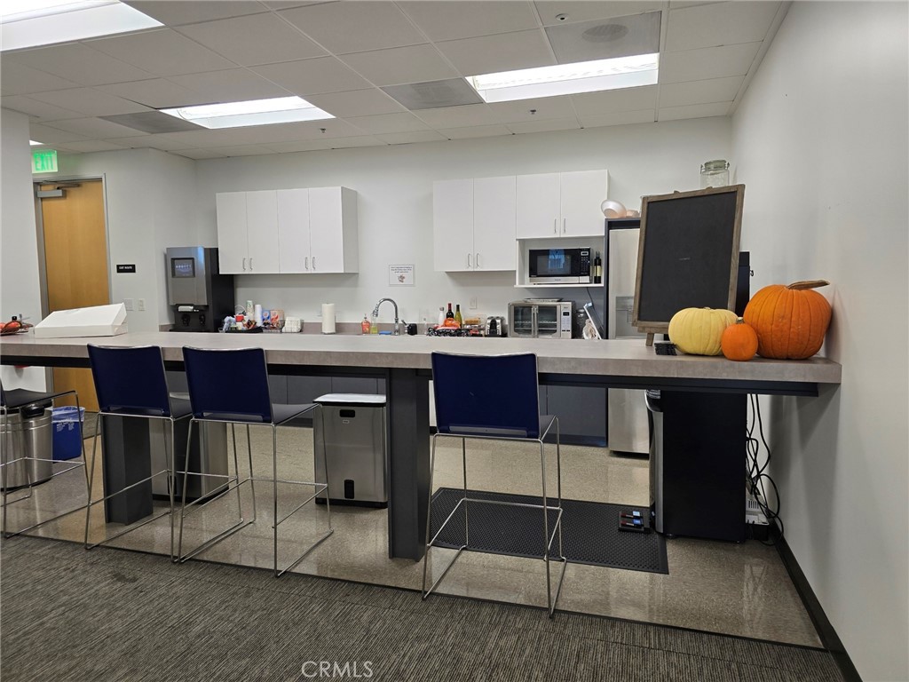 2855 E Guasti Road 401 Property Photo 14