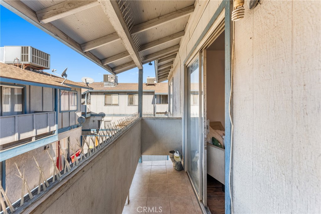 16770 San Bernardino Avenue D20 Property Photo 21